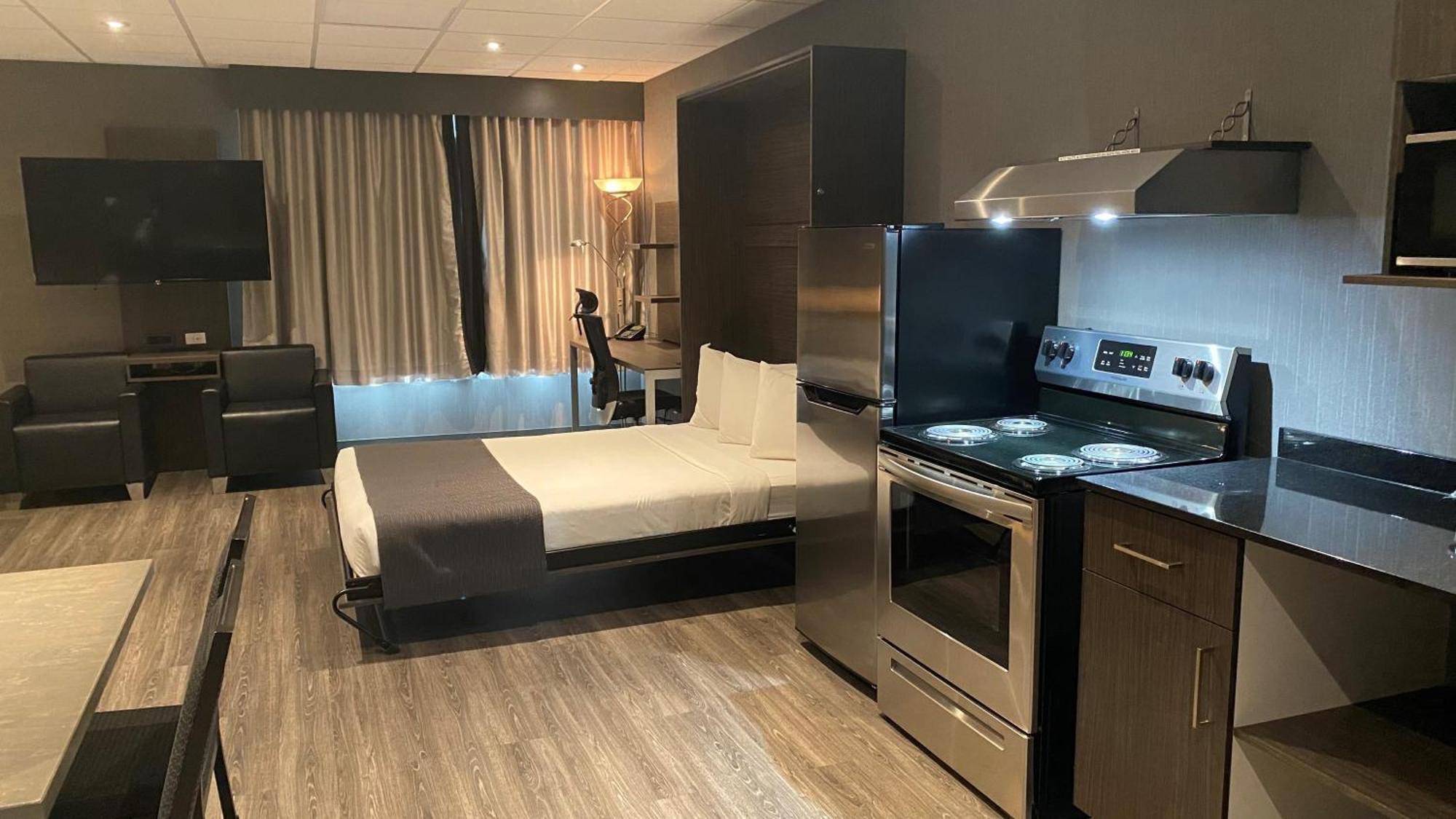 Hotel & Suites Le Dauphin Drummondville Ngoại thất bức ảnh