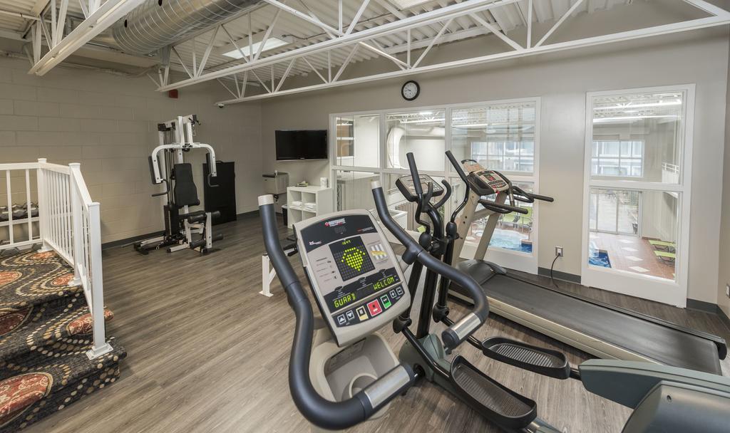 Hotel & Suites Le Dauphin Drummondville Ngoại thất bức ảnh