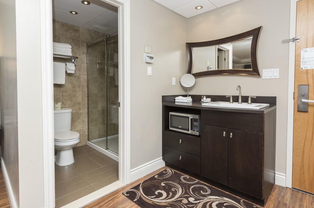 Hotel & Suites Le Dauphin Drummondville Ngoại thất bức ảnh