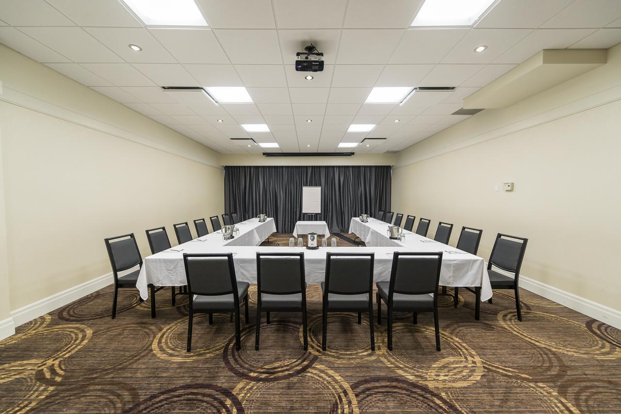 Hotel & Suites Le Dauphin Drummondville Ngoại thất bức ảnh