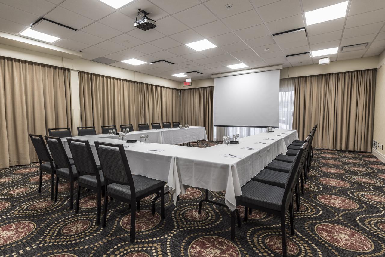 Hotel & Suites Le Dauphin Drummondville Ngoại thất bức ảnh